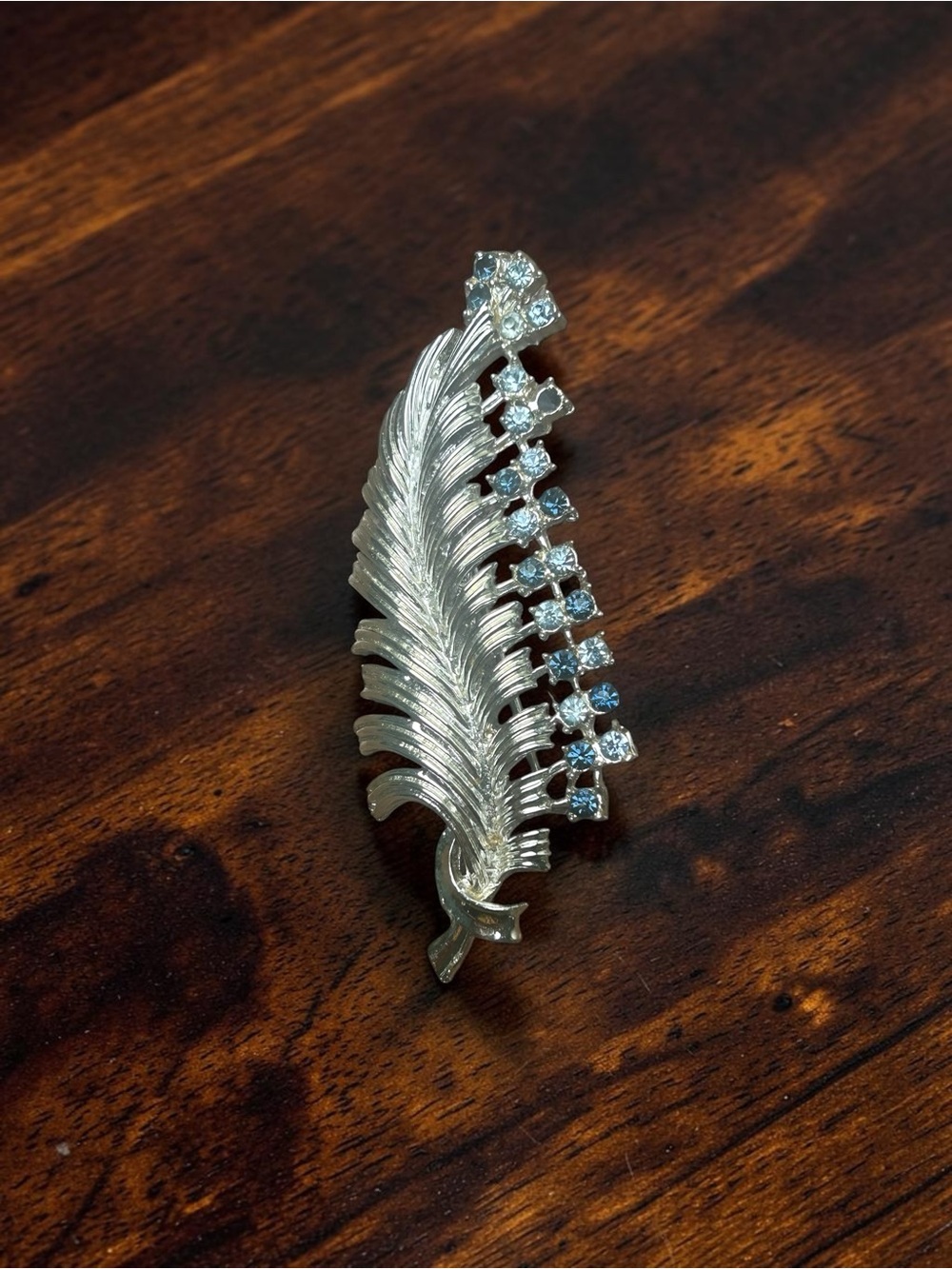 Vintage Silver Tone Rhinestone Feather Leaf Brooch Pin 3”